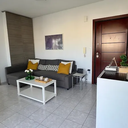 Apartment Terrace Garden Close To Sea Athens